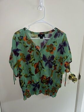 a.n.a - Floral Patterned Blouse - M/Medium